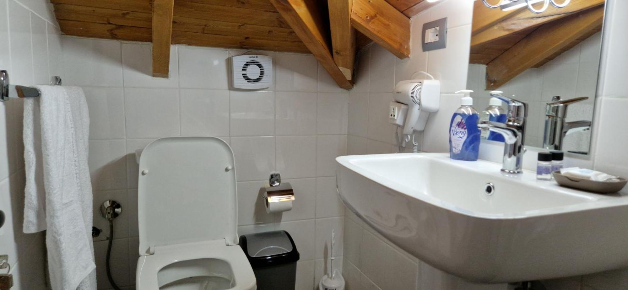 Shena Guest House Gjirokaster Exterior photo