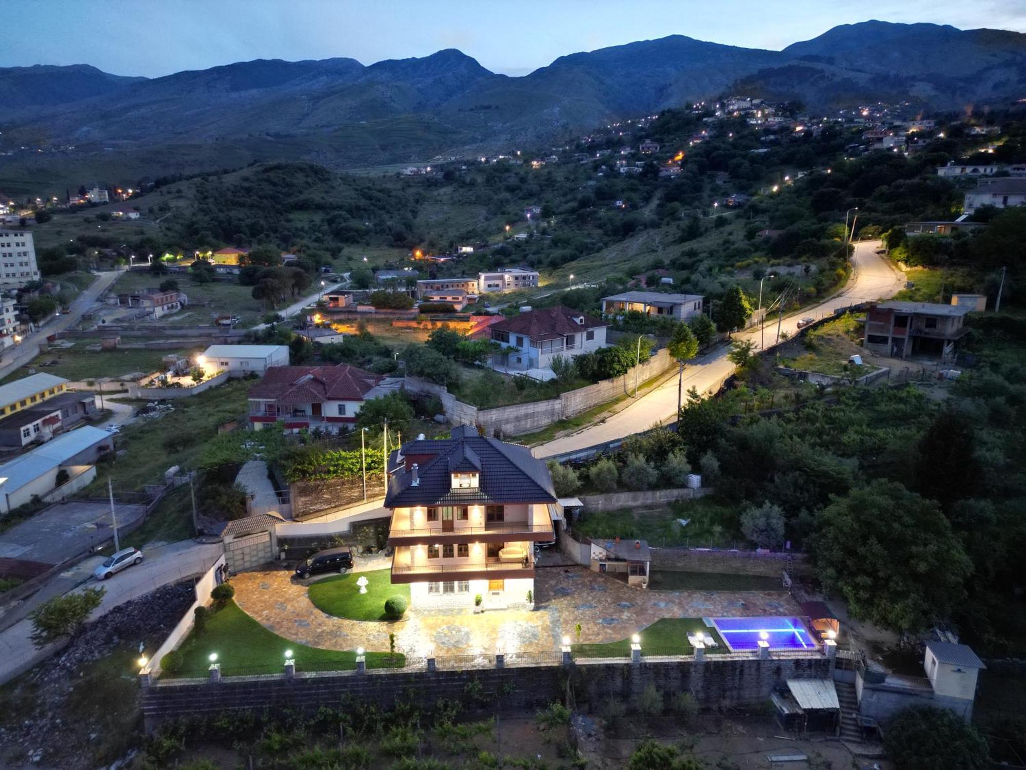 Shena Guest House Gjirokaster Exterior photo